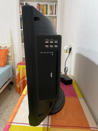 Televisor SUPRATECH Negro