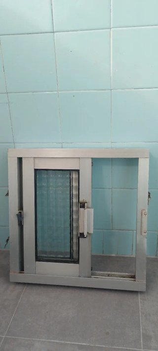Ventana aluminio 40x40cm
