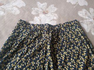 Pantalón Nümph fluido estampado hojas 38