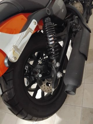 Moto Naranja