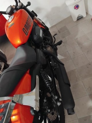 Moto Naranja