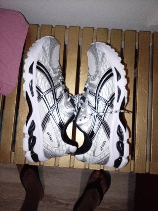 Asics GEL-NIMBUS Zapatillas Running Plata