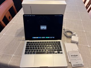 MacBook Air M2 Argento
