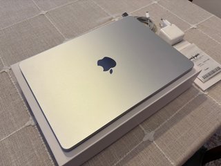 MacBook Air M2 Argento
