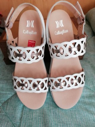 Sandalias Callaghan Mujer Blancas y Doradas