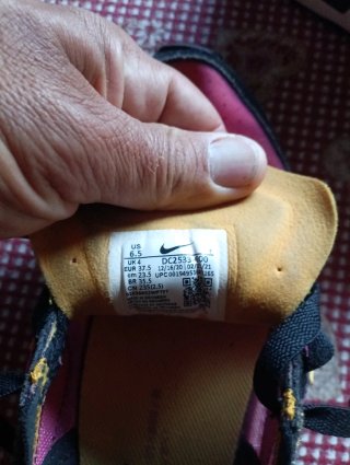 Scarpe ginnastica donna Nike rosa e nere