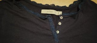 Maglietta blu manica lunga con pizzo