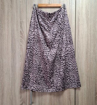 Falda midi animal print abertura Shein talla L