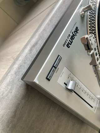 Akiyama DJ-1200 Tocadiscos Profesional
