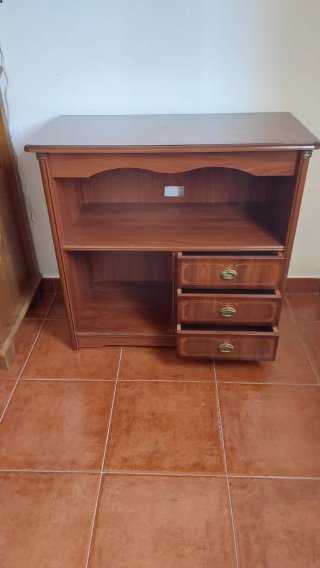 Mueble TV madera con cajones