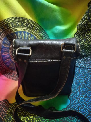 Bolso bandolera de piel negro