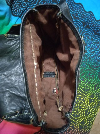 Bolso bandolera de piel negro