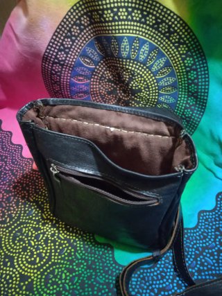 Bolso bandolera de piel negro