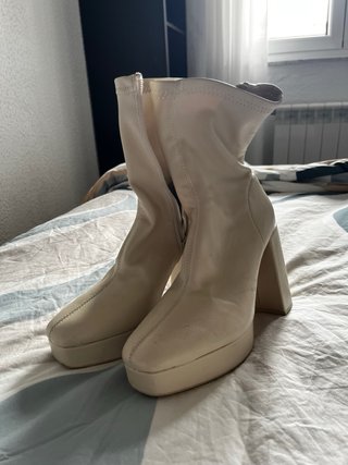 Botas Stradivarius Beige Talla 37