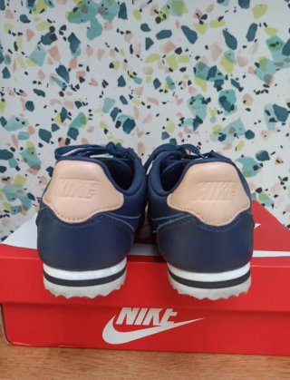 Nike Cortez Azul y Beige