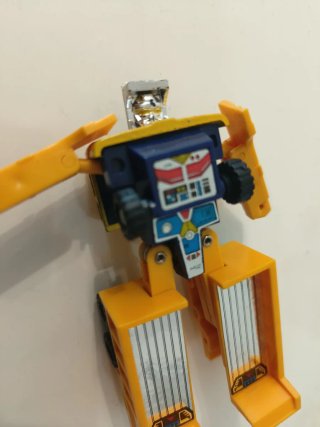 Robot Trasformabile Vintage Made in Japan