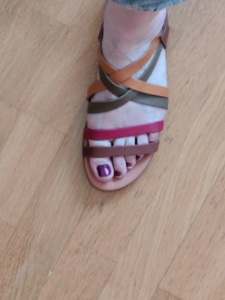 Sandalias ETIEM de cuero  Talla 40 Nuevas