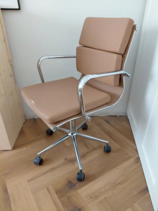 Silla de oficina caramelo imitación piel