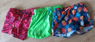 Lote 3 bañadores Decathlon Talla 6/7