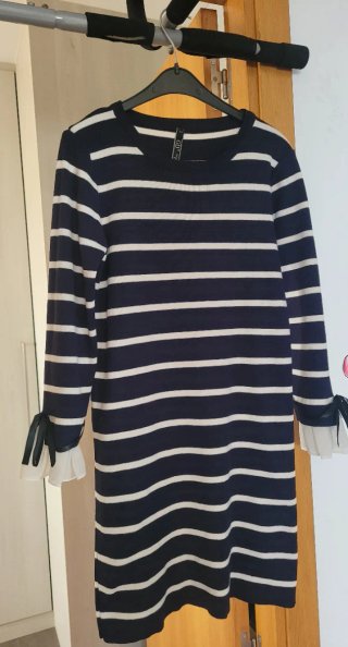 Vestido de punto rayas azul y blanco