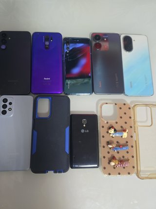 14 Móviles Xiaomi Redmi 13C para piezas o reparaci