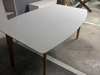 Mesa comedor extensible blanca 150cm/200cm BANAK