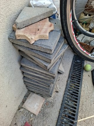 Restos de materiales de obra
