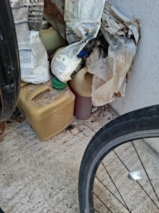 Restos de materiales de obra