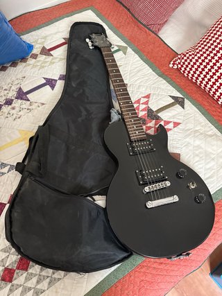 Guitarra Eléctrica Negra