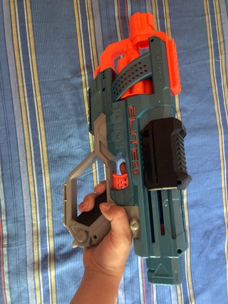 2 Pistolas Nerf Elite 2.0 Commander