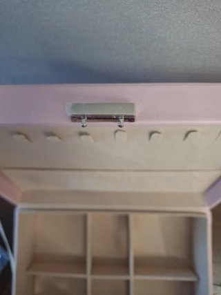 Portagioie rosa con chiave