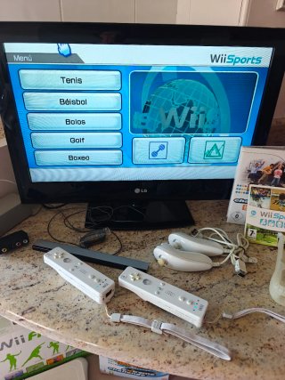 Nintendo Wii Fit Plus 4 mandos 3 juegos accesorios