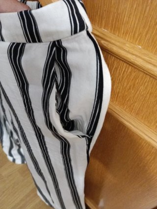 Pantalón de verano rayas blanco y negro