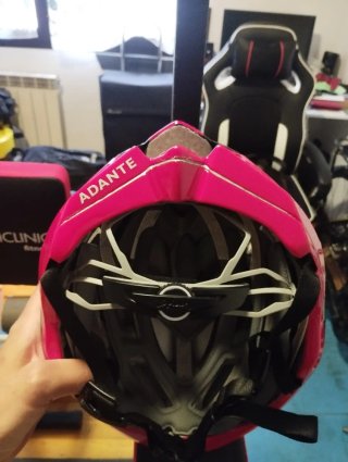 Casco de bici negro y rojo Spiuk