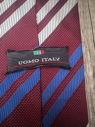 Corbata Uomo Italy Rayas Azul y burdeos.