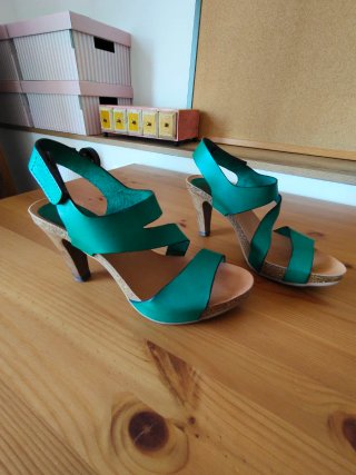 Sandalias Penélope Piel Verde y Marrón