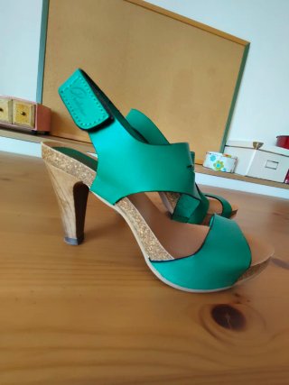 Sandalias Penélope Piel Verde y Marrón