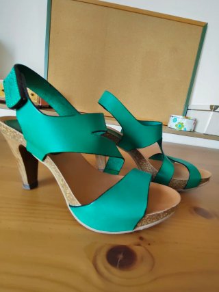 Sandalias Penélope Piel Verde y Marrón