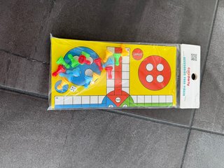 Set 2 Giochi: Ludo e Gioco di Parole