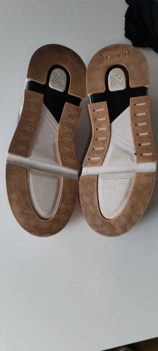 Zapatillas Munich Hombre Beige/Negro/Blanco
