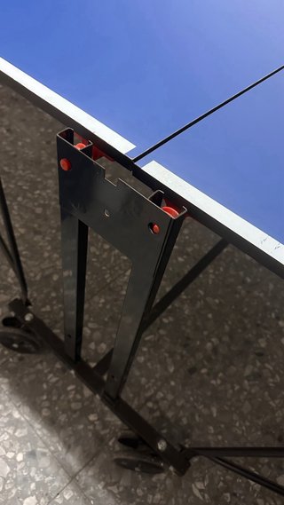 Mesa de ping pong con accesorios