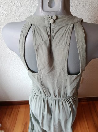 Vestido largo verde estilo romano