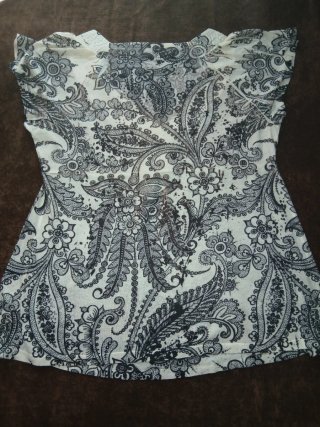 Camiseta Apt. 9 Estampado Paisley Talla M