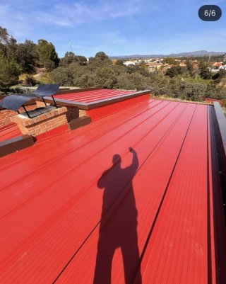 Panel Sándwich Rojo 62€/m² Instalado