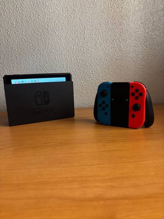 Nintendo Switch Neón con caja - Como nueva