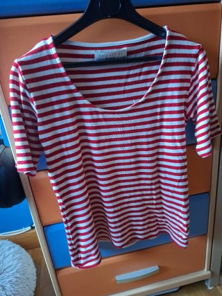 Camiseta Collection Rayas Rojas y Blancas Talla XS