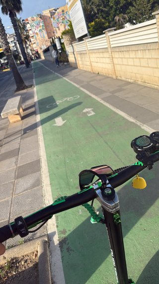 Patinete eléctrico con luces LED Dualtron