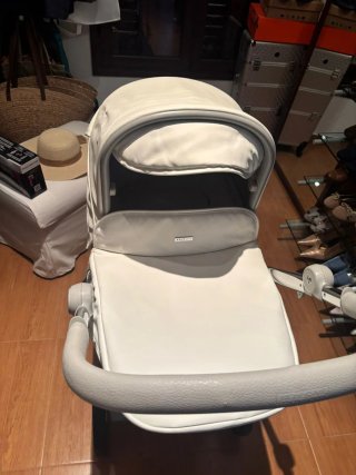 Carro de bebécar capota y silla blanco corcho