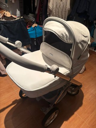 Carro de bebécar capota y silla blanco corcho