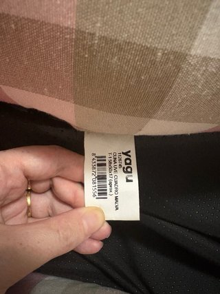 Cama para perro a cuadros